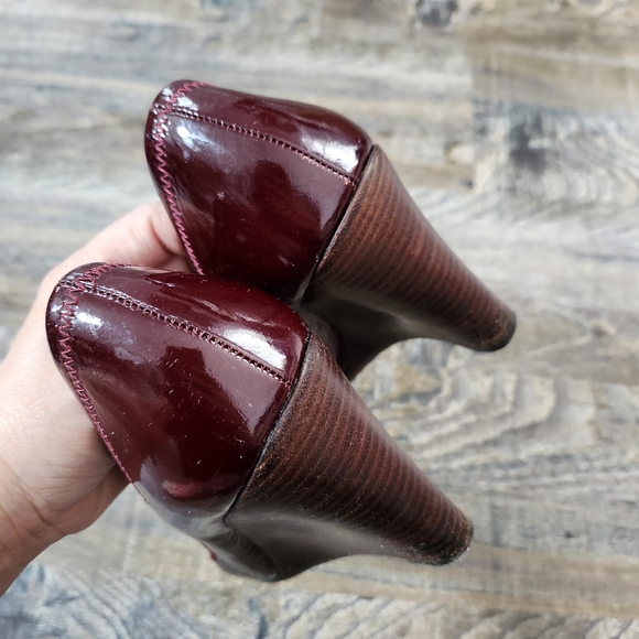 Tory Burch Burgundy Patent Leather Wedge Pumps, Made In Brazil, Women's Size 9.5 - Picture 7 of 13